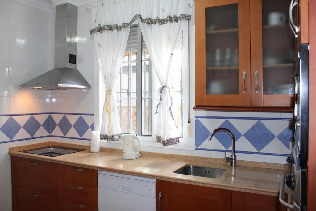 Casa 4 Dormitorios En ايامونتي المظهر الخارجي الصورة